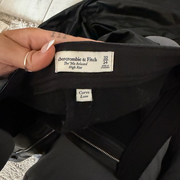 Abercrombie & Fitch Pants - Abercrombie & Fitch Black Wide-Leg Pants with Front Tie Detail